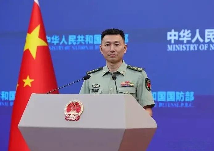 国防部新闻发言人张晓刚列举了美国政府三大罪状，每一条都是入木三分：第一条是美方“