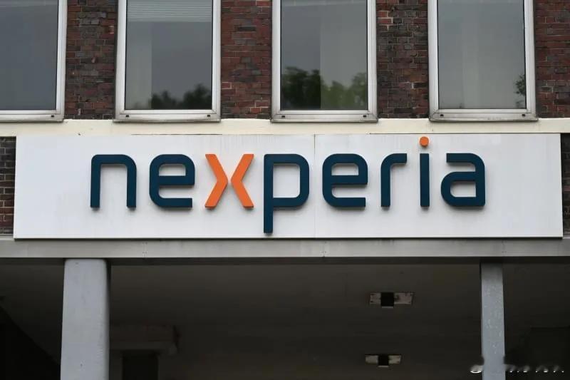 （德新社）荷兰政府周四表示，一个荷兰高级代表团将于下周启程前往北京，试图解决荷兰