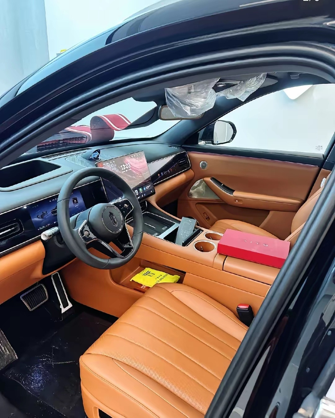 曾几何时，汽车座舱是德系的精密与日系的实用之争。而今天，全球汽车巨头纷纷将目光投