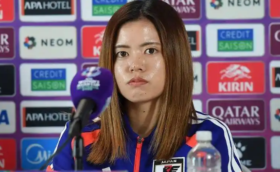 北京时间3月4日，女足亚洲杯小组赛第一轮C组进行最后两场比赛：第一场13：00