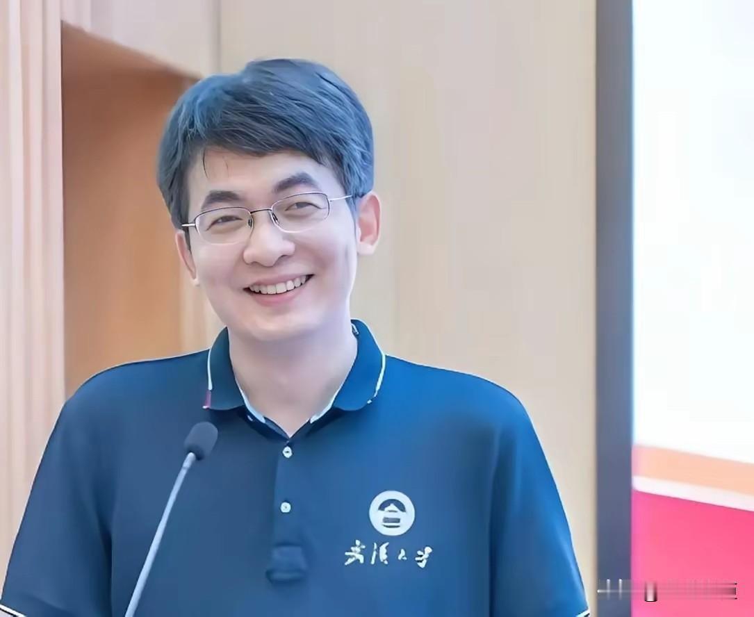 武大付某和曾某某的瓜，疑似早已不是什么秘密。今年3月，知乎就有疑似付某曾经的