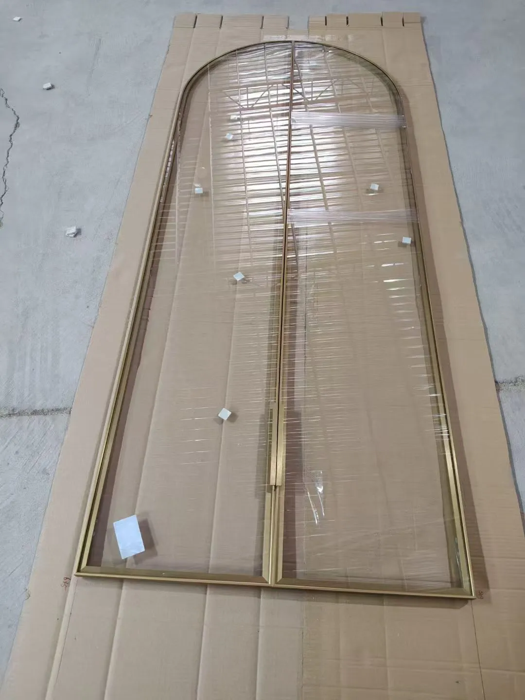 圆弧玻璃门定制