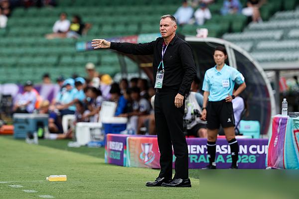 21脚射门换不来一个球，点球罚丢，最后靠乌龙球晋级，你管这叫完美计划？别被