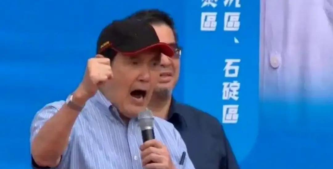 相比之下，高低立见。马英九用“三句话”证明了自己的堂堂正正。在台岛离大罢免只剩