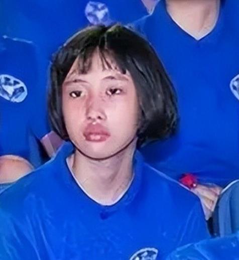 她一年读完小学，12岁上浙大，她就是"广东神童"。她出生在广东湛江，父亲陈伟很