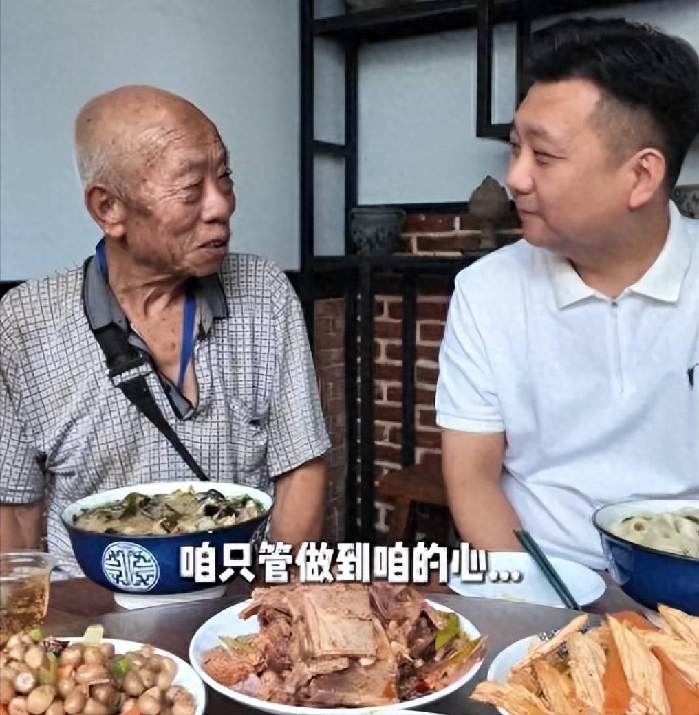 这是不是不要介入别人的因果的经典案例！河南登封81岁景爷爷常年独自摆摊卖自家青菜