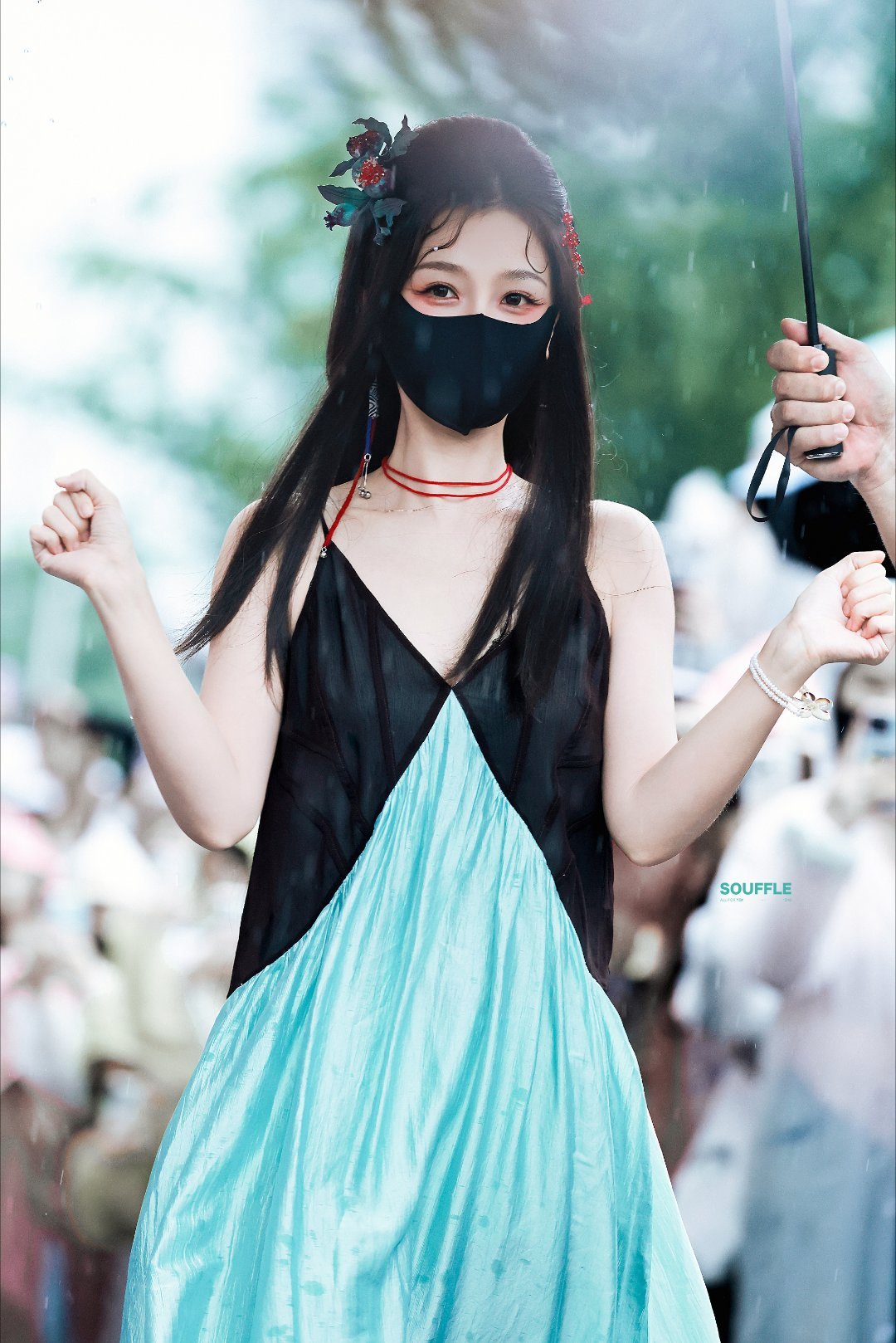 美晕了宝宝谁家蚌精灵跑出来了