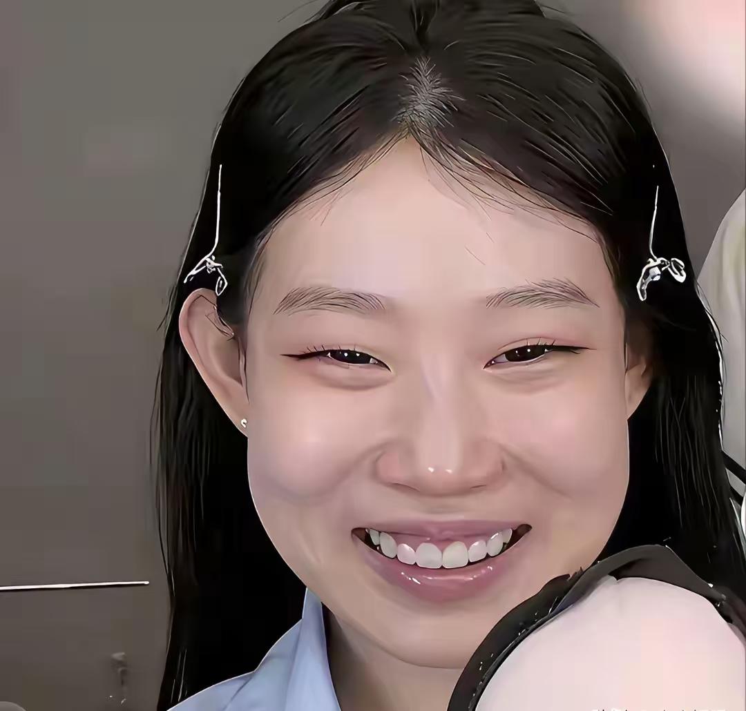 我看到很多人对小沈阳的女儿大发厥词。赵本山的女儿比她漂亮多了，人家都不进入这个赛