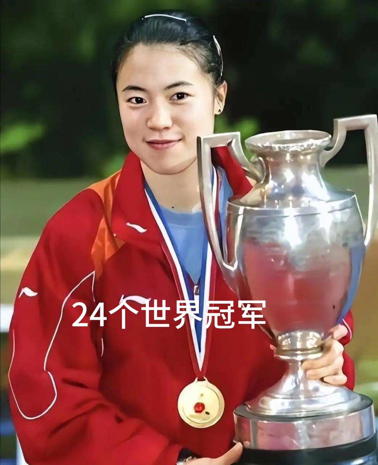 国乒五大“王”字辈名将，王楠24冠断层领跑，巾帼实力不输一众男乒名将。国乒王楚