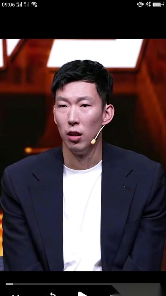 周琦在直播里直接把话挑明了：最怕碰上水平不行的半吊子教练，成天想着当祖师爷。他