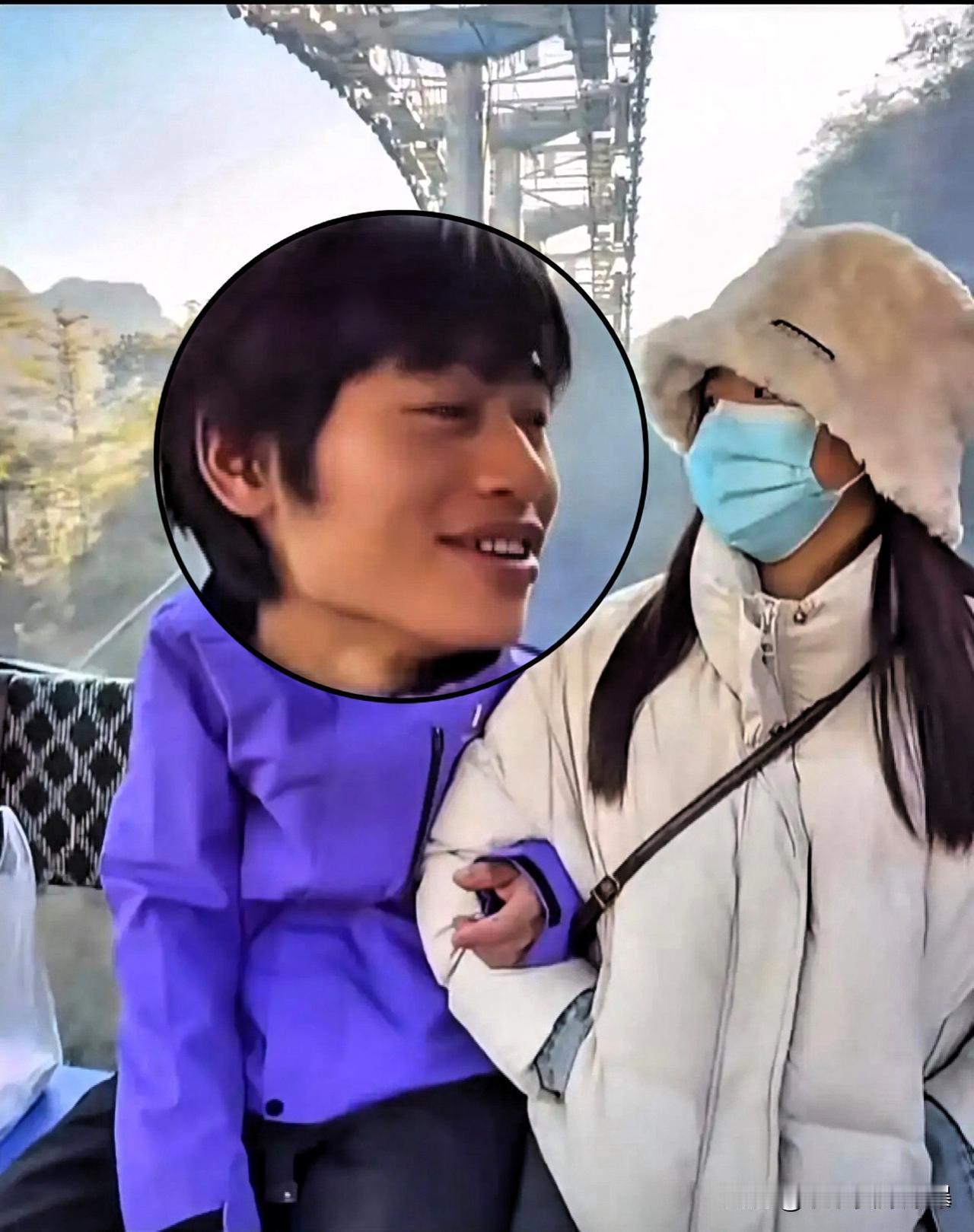 简直笑不活了林北女朋友开八个小时的车来找他了，两人见面眼神都要拉丝了，