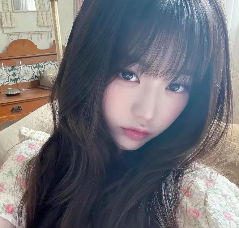 元英这种类型的头像谁有呀太貌美了或者大家有什么推荐的修图主播嘛！张元英