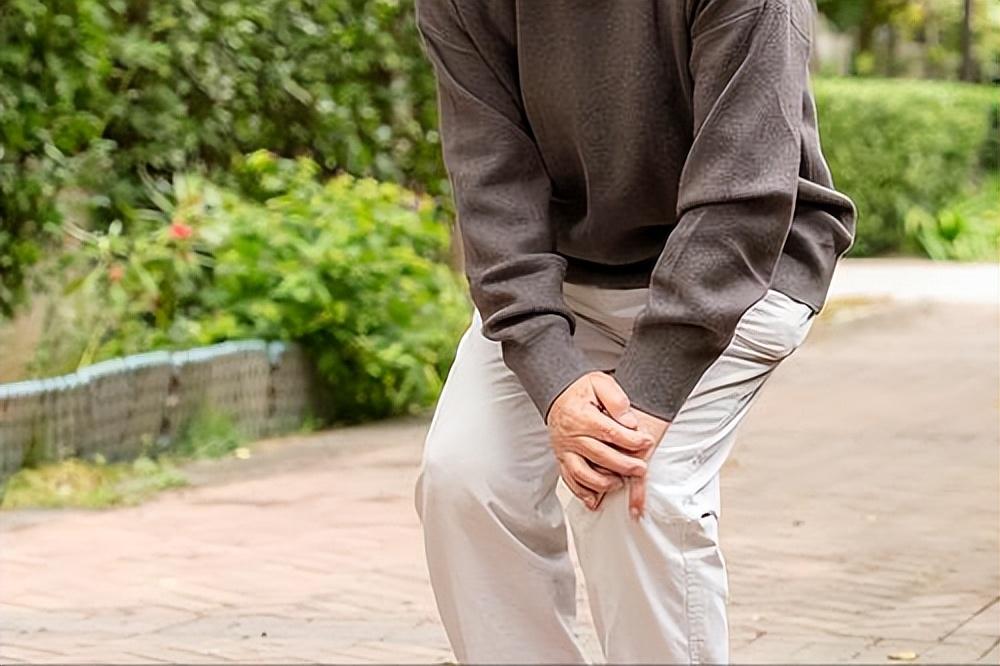 腿是血栓“报警器”？提醒：若有这4个表现，要怀疑血栓或已到来不少人总觉得血栓