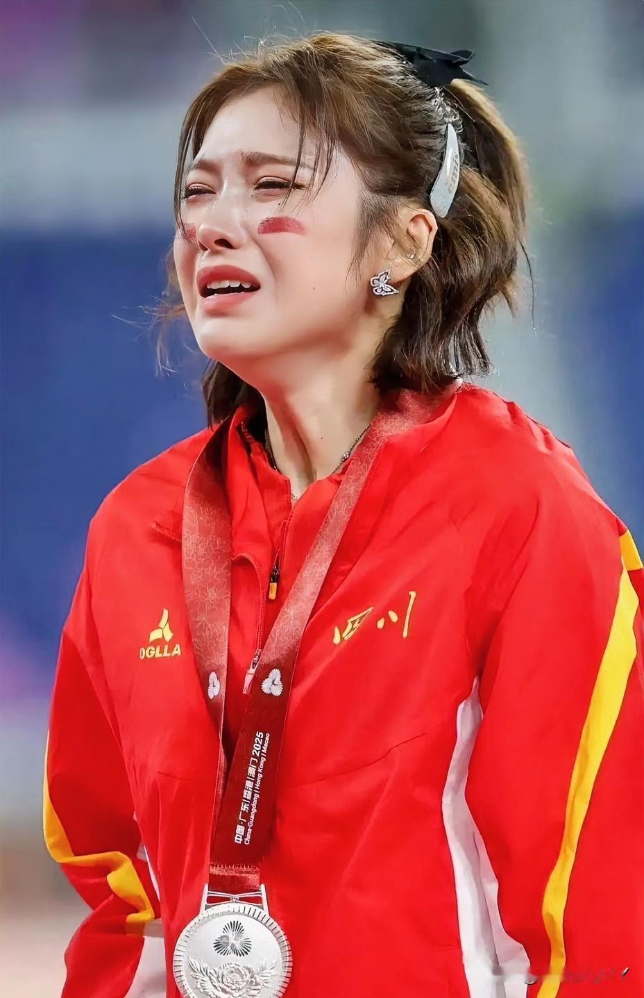 如果我是吴艳妮要做的第1件事不是遗憾没拿到全运金牌，而是少说多做，保持低调