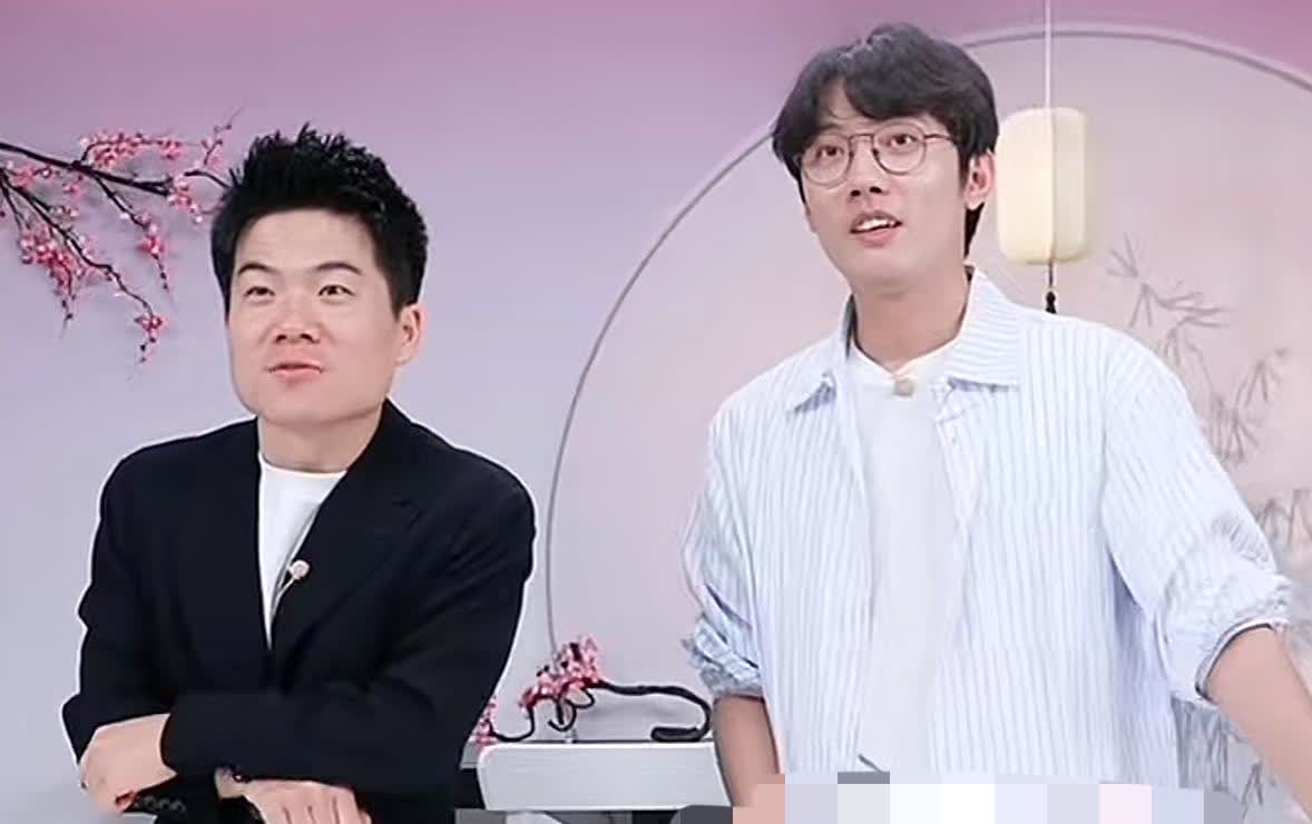 宇辉生气了，还是哄不好那种，还得是鹏鹏，三言两语把宇辉哄开心了。刚刚宇辉和鹏鹏交
