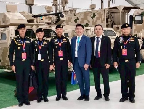 上周一的时候，泰国就派遣了一个陆军代表团来到包头，参加北方工业公司主办的无人机展