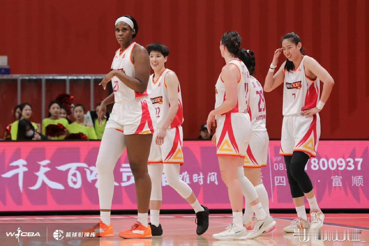 九连胜登顶榜首！山西女篮复仇广东，双塔决胜战局北京时间1月27日晚，WCBA