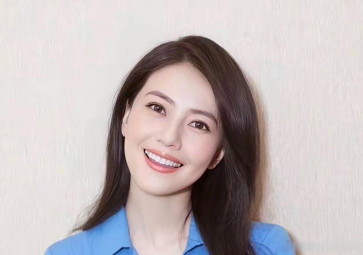 高圆圆，高调发文！6月9日，一向低调的高圆圆，突然冲上了热搜，原因是她发出了一段