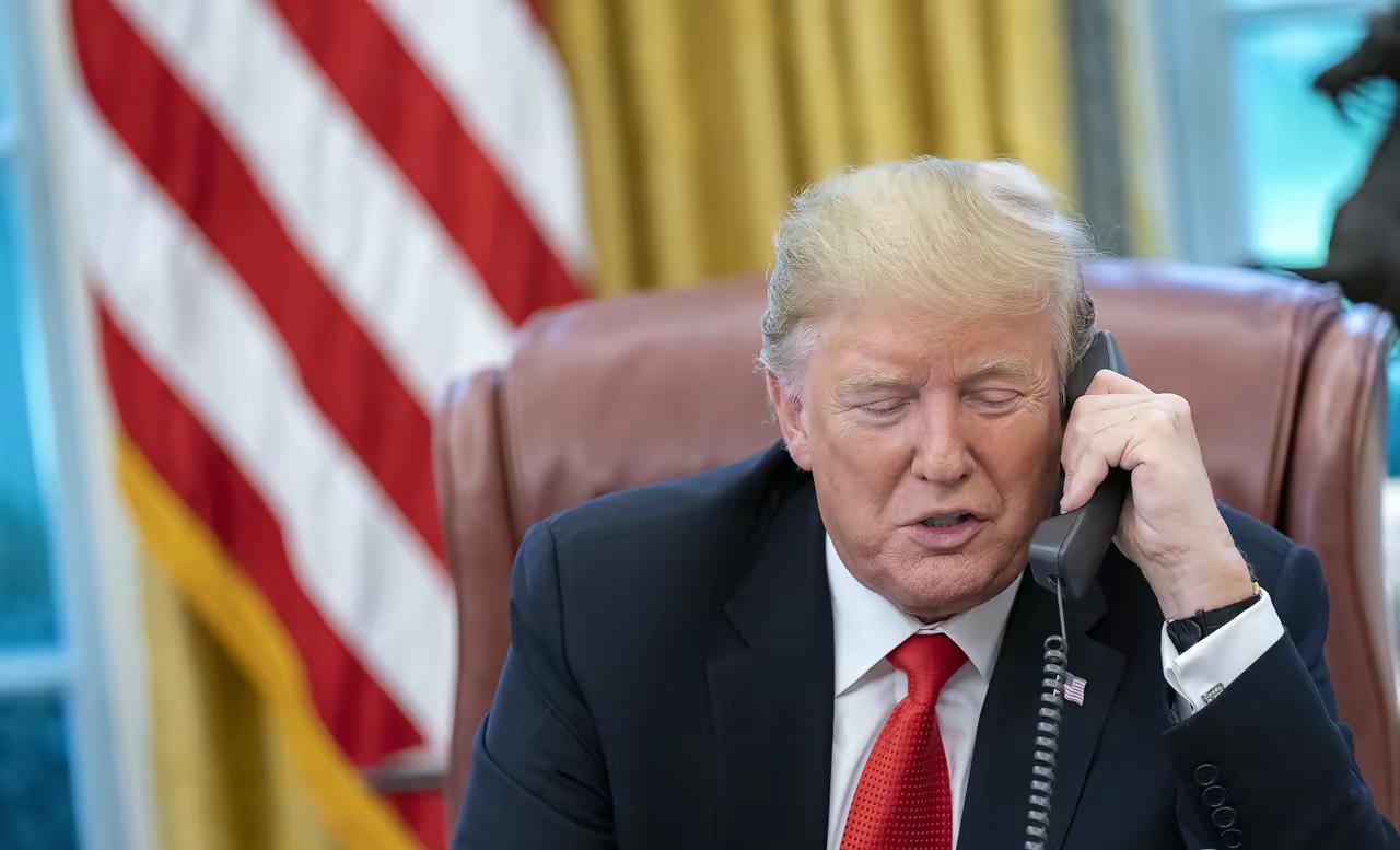 就在刚刚，特朗普透露了一个重大信息，事关中国核心利益。美国总统特朗普今天（