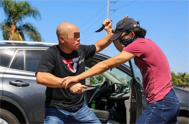 重庆，一男子借了3万元用于赌博，利息高达每日600元。由于男子到期后没钱还，遭到