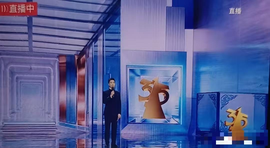 看来以后外卖行业更不好干了。昨天在楼下听外卖聊天，一边压缩时间，一边要求不闯红灯