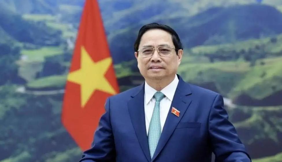 越南国会通过了一项极其引人瞩目的行政决议。在相关会议闭幕会上，一项议案以100