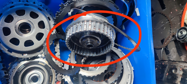 12款英朗Gt让我修到想即可卖了他！在洗车的过程中，挂D档发现加油门不走车，R