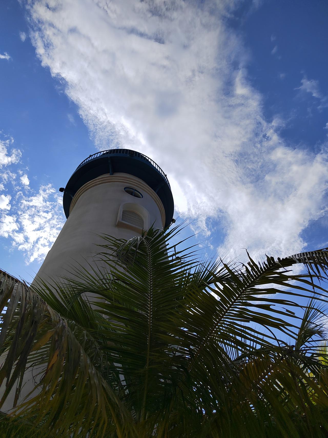 工作的意义是什么？赚钱养家，讨个生活。然后呢，有一个非常重要的点容易被忽视，那