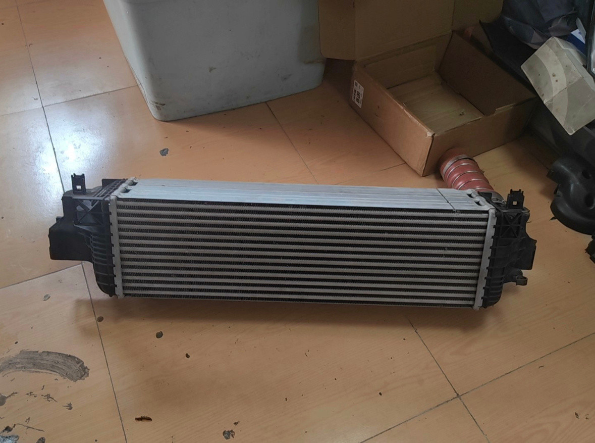没事就喜欢研究。🐼我准备把这个N55的中冷。干到我的思域上，做Vmount