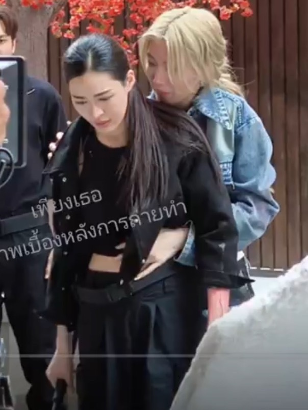 都是血啊🥺咱们拉姐也是趁乱摸腹肌了​​​