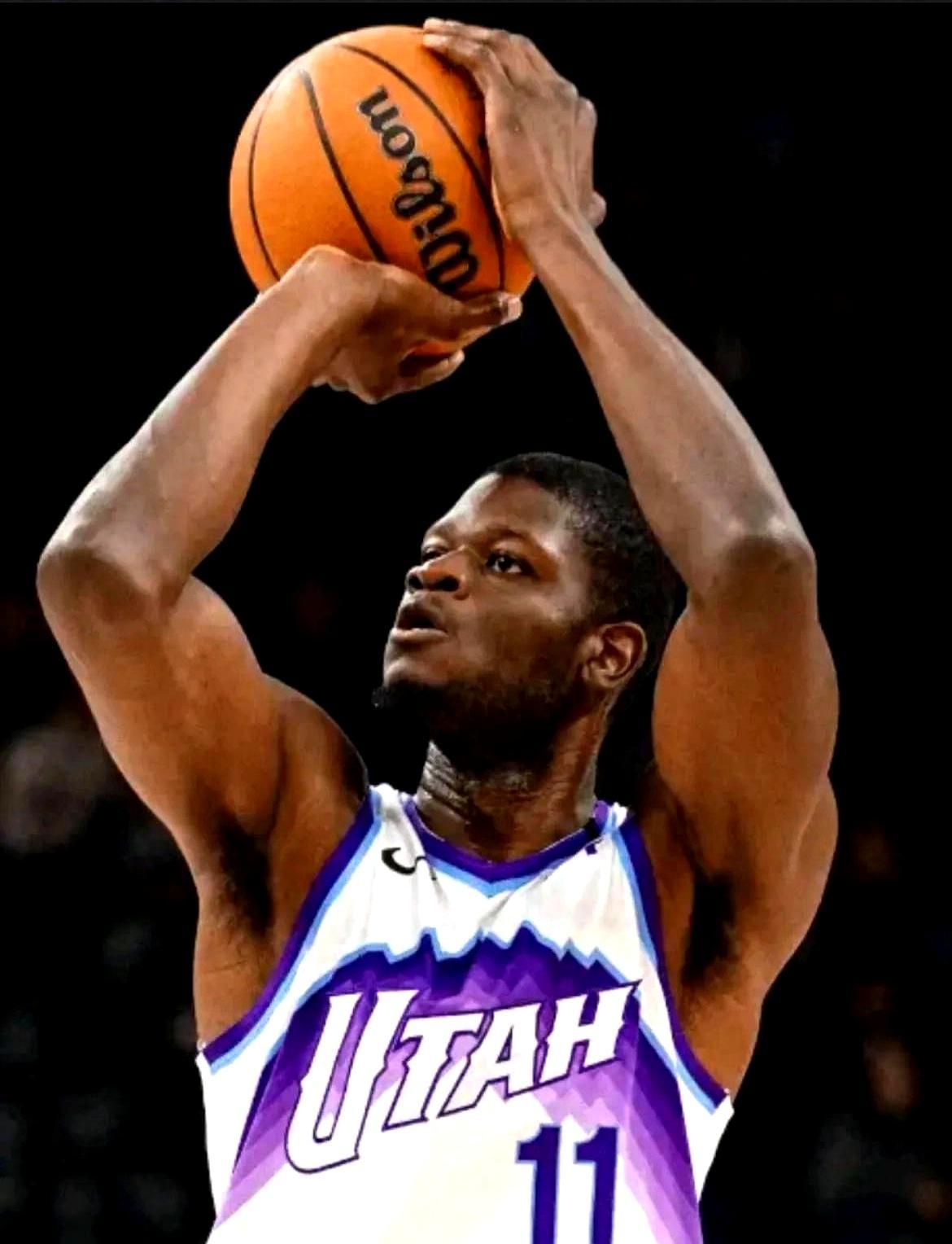 曾经的六号秀，靠同行重伤换来十天短工。27岁的穆罕默德·班巴，身高2.13