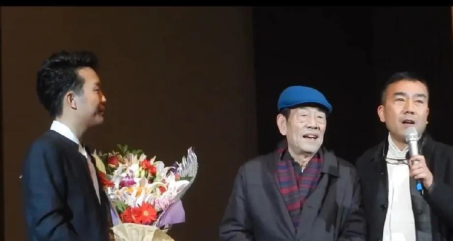 李玉刚悼念杨少华，在最无助的时候曾得到杨少华支持7月9日晚，李玉刚在社交媒体发