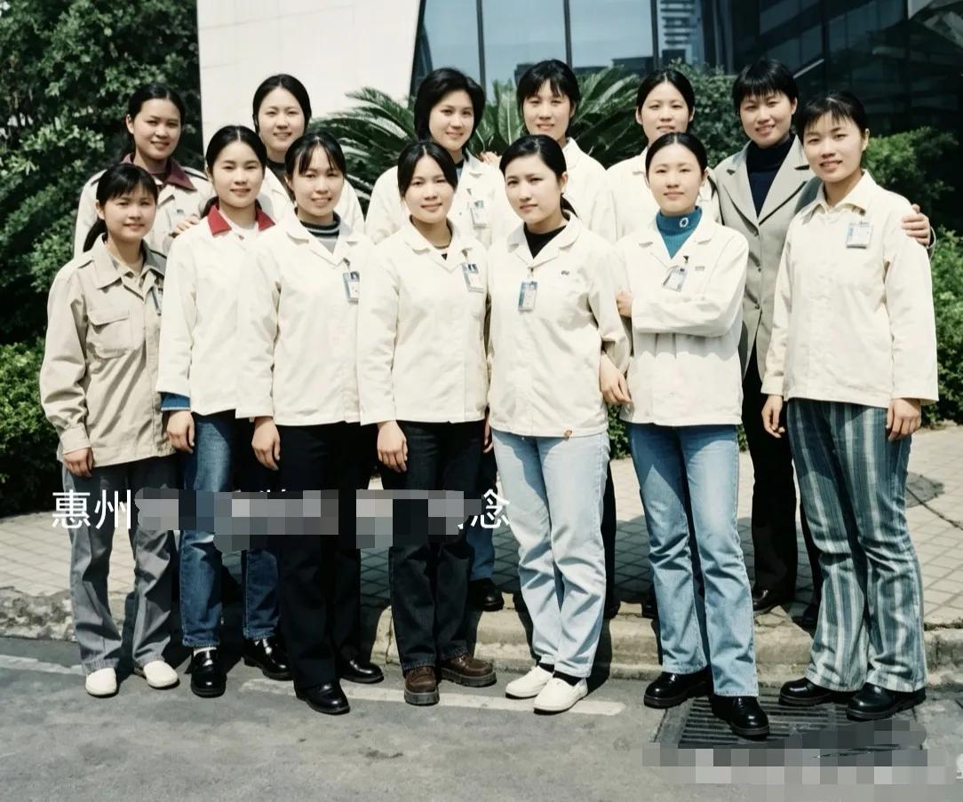 80年代在惠州打工照片，你们猜哪一个是厂花？