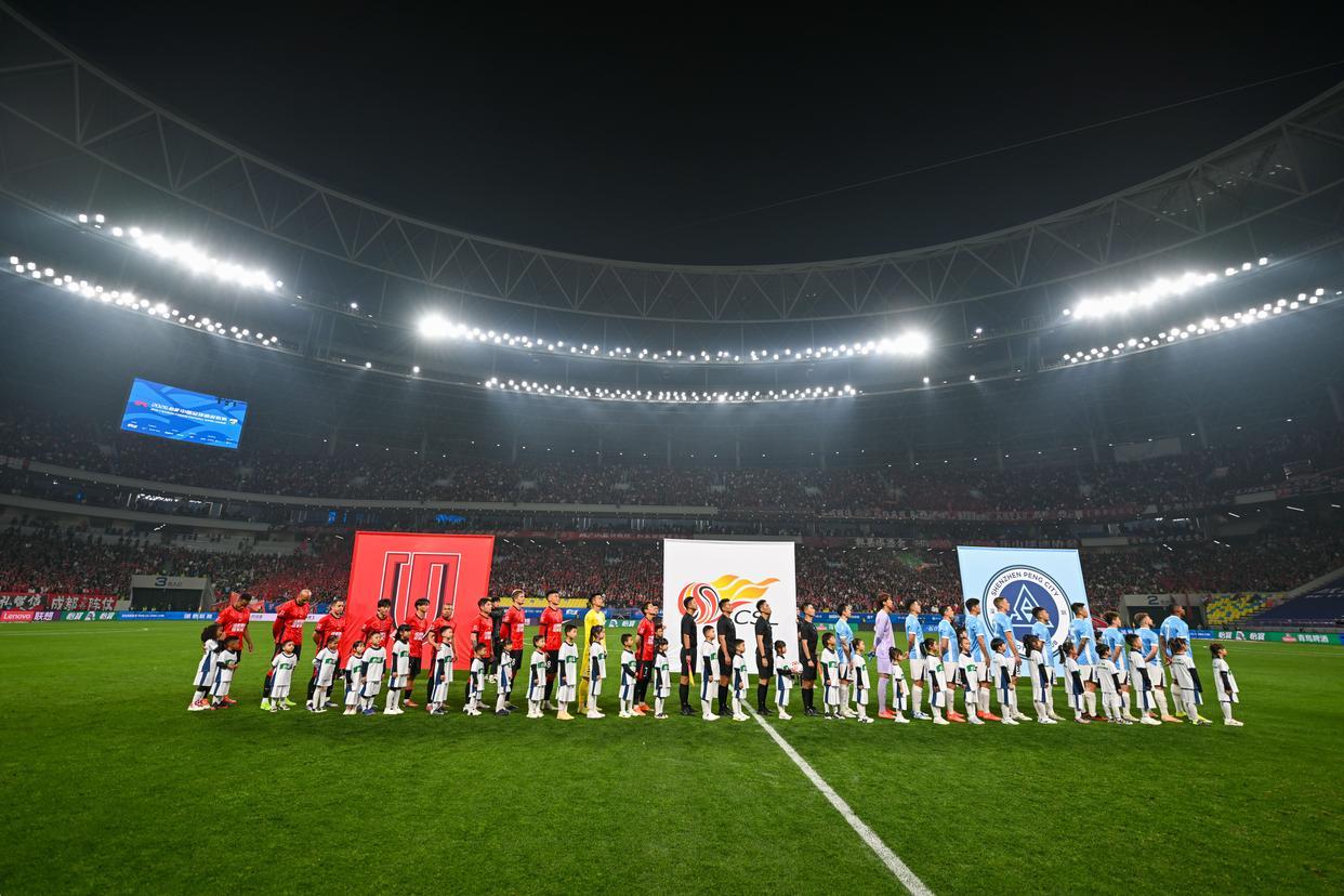 蓉城已经4-1了！看来海港今年真的难了！明天海港比赛必须要拿到3分！这样还是有5