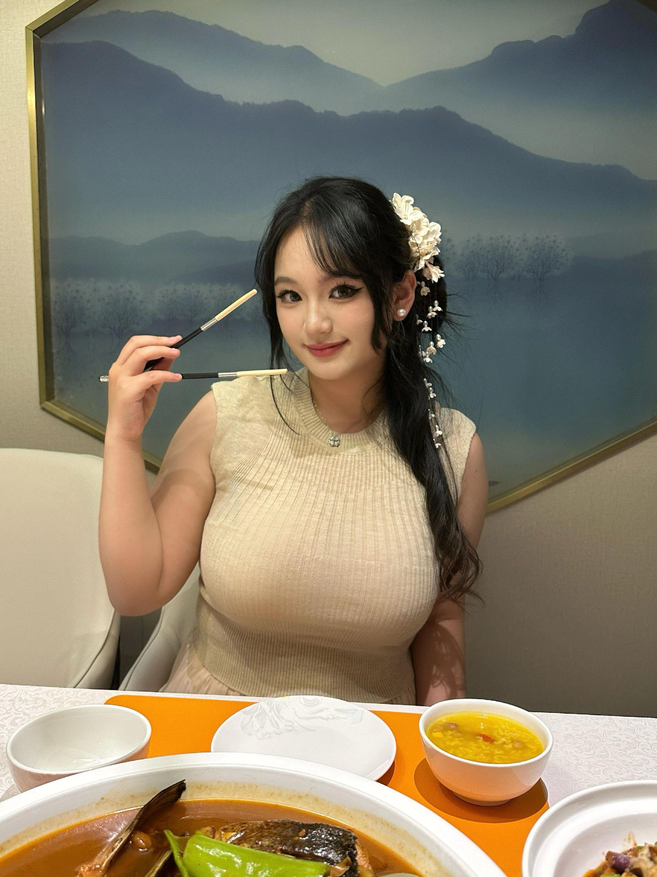 好身材好气质 清纯甜美 元气少女 日常分享