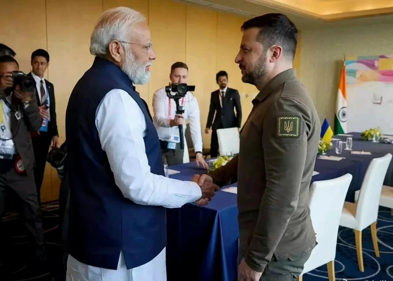《印度快报》报道，当地时间8日，印度外交部证实，新德里已向乌克兰总统泽连斯基发出