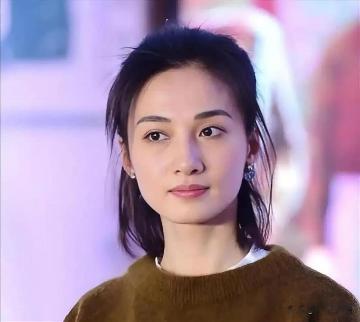 冯文娟，回应了！10月6号晚上，对于白天杭天琪女儿称冯文娟介入自己父母婚姻一