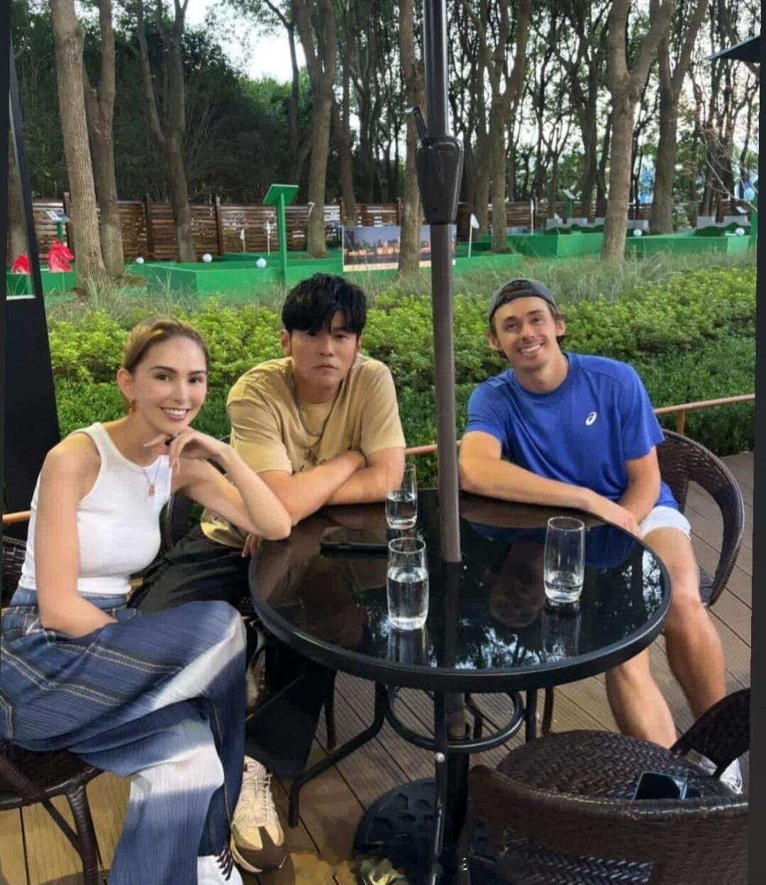 昆凌瘦好多32岁昆凌状态瘦了显老​​​
