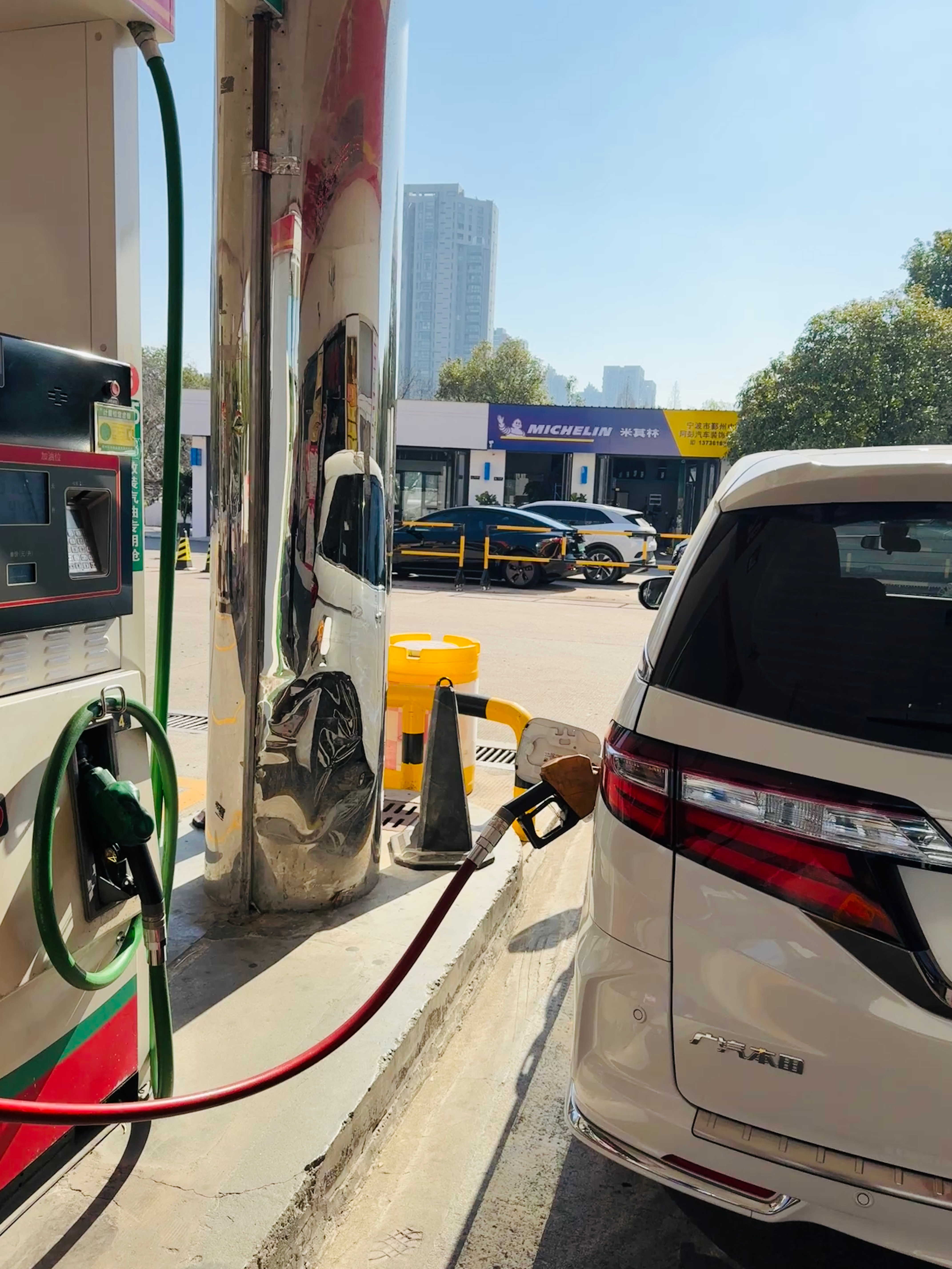 奥德赛运动，新车差不多优惠5万，有小伙伴说买二手不划算，话不划算还是要根据自己的