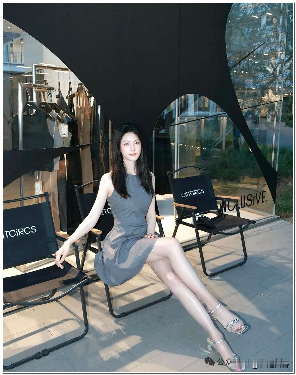 优雅穿搭，简约而不失时尚感，尽显女性魅力！👗👠女人为什么喜欢高跟鞋👠在穿