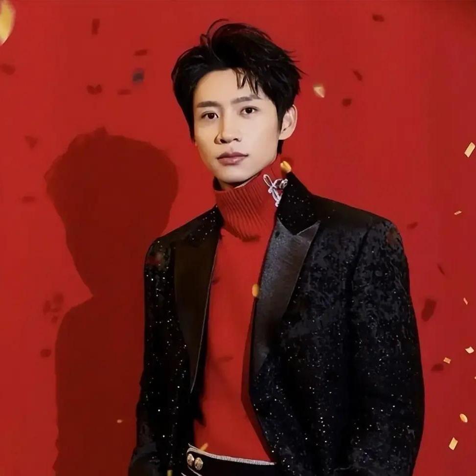 演员魏晨说：“有一次我妈妈做手术，我给她订了一束花，希望她回家的时候能看到那束花