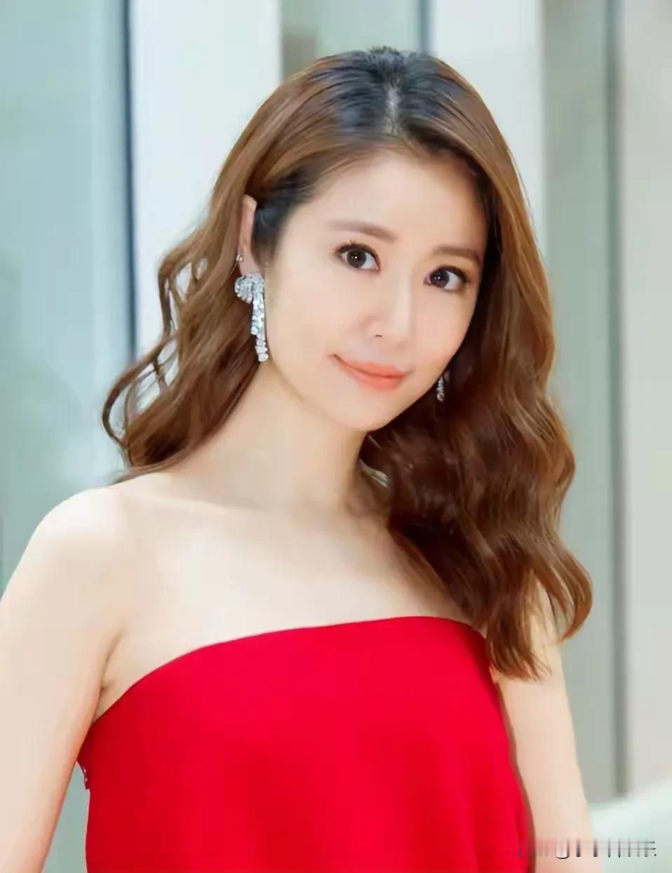 林心如脸肿？真相笑死人！林心如最近上节目，脸圆得像发面馒头？网友狂猜医美翻车