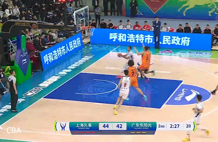 黄明依还有培养价值吗？广东男篮21岁新星黄明依依然值得期待！在2月6日CBA俱