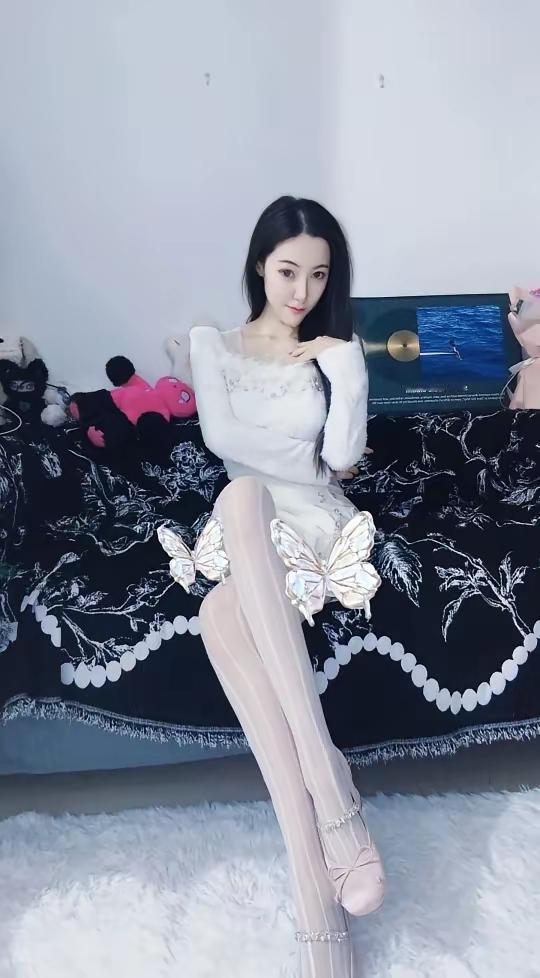 梦幻少女风，蝴蝶翅膀连衣裙，甜美可爱白丝