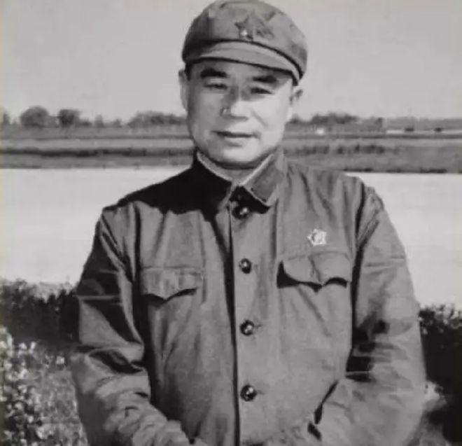 抗日战争时期，八路军129师副师长徐向前当面批评王近山：