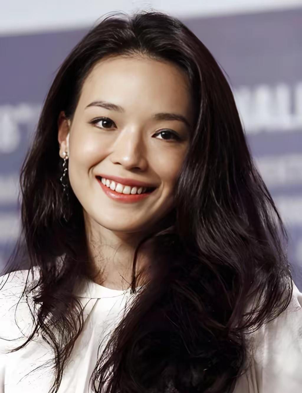 第九年最后一次复查，仅取出两颗质量普通的卵子，医生悄悄劝冯德伦别再让她硬扛，身体