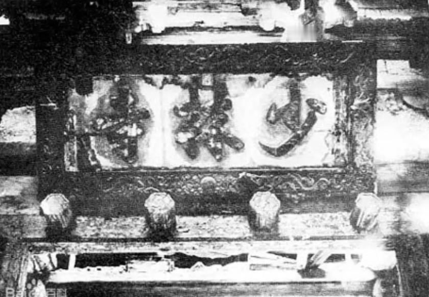 冯玉祥为何要烧少林寺？1928年，冯玉祥带兵火烧少林，屠杀武僧，大火烧了40天，