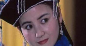 1875年，皇后阿鲁特氏被慈禧囚禁，4天水米未进。奄奄一息之际，她收到了父亲崇琦