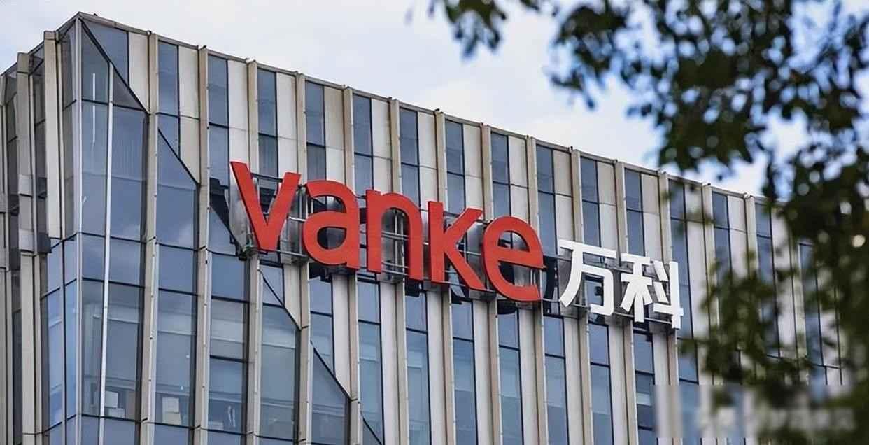 曾经的房地产“优等生”万科现在有现金656亿，却还不起20亿债，它还能撑多久？