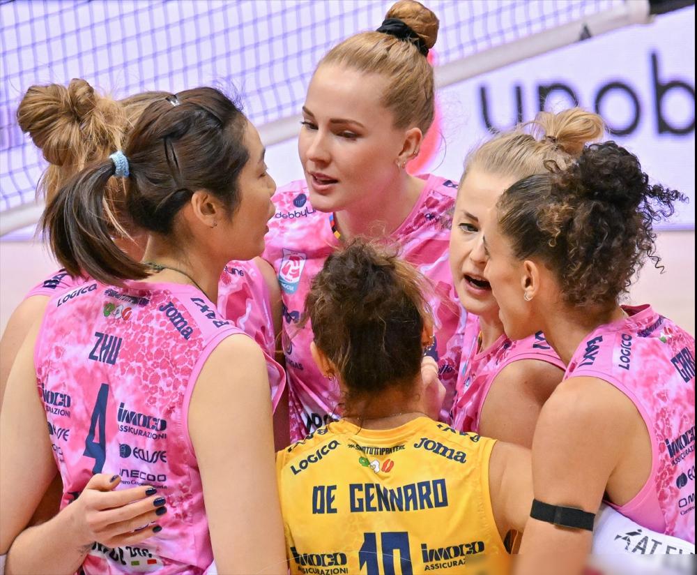 科内利亚诺上赛季全满贯，这个赛季接连丢掉了超级杯和世俱杯。意大利超级杯输给了